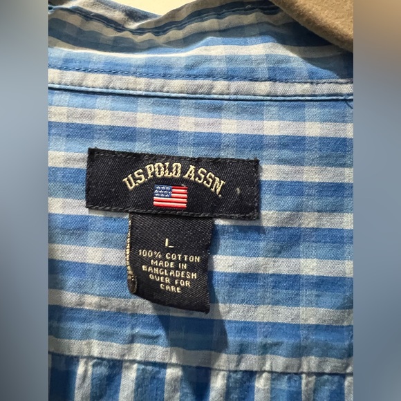 MUST BUNDLE Men’s Polo Button down - Picture 3 of 3